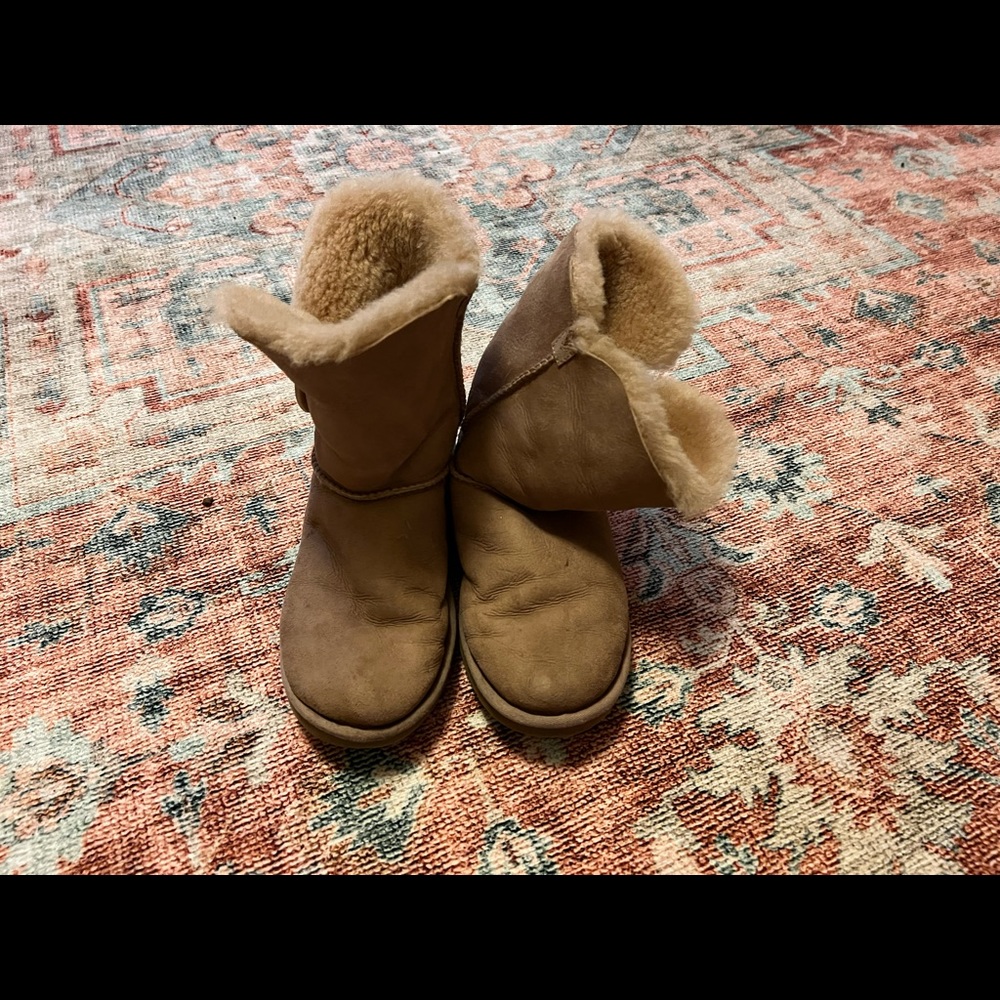 UGG boots button detail